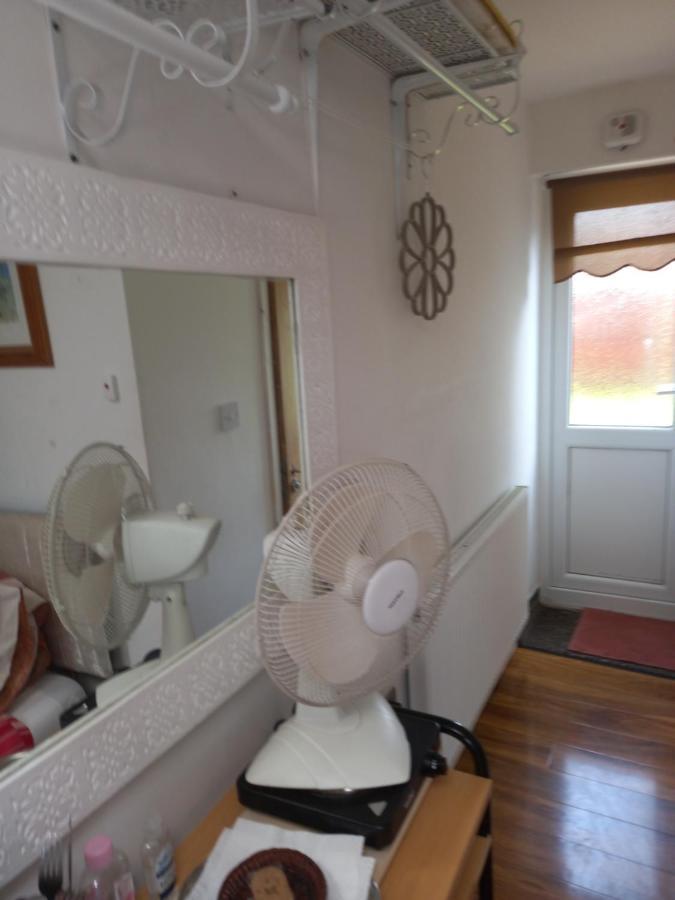 Larchmont Stay Side En Suite With Small Double Bed Leicester Ngoại thất bức ảnh