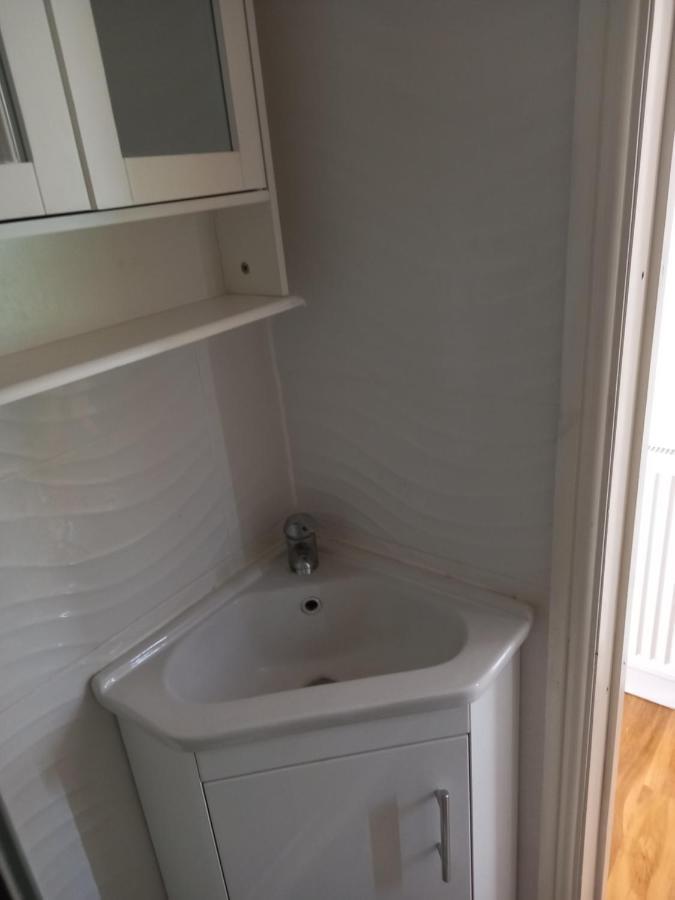 Larchmont Stay Side En Suite With Small Double Bed Leicester Ngoại thất bức ảnh